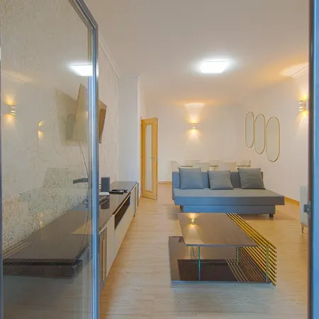 Modern Lisbon By Homing شقة